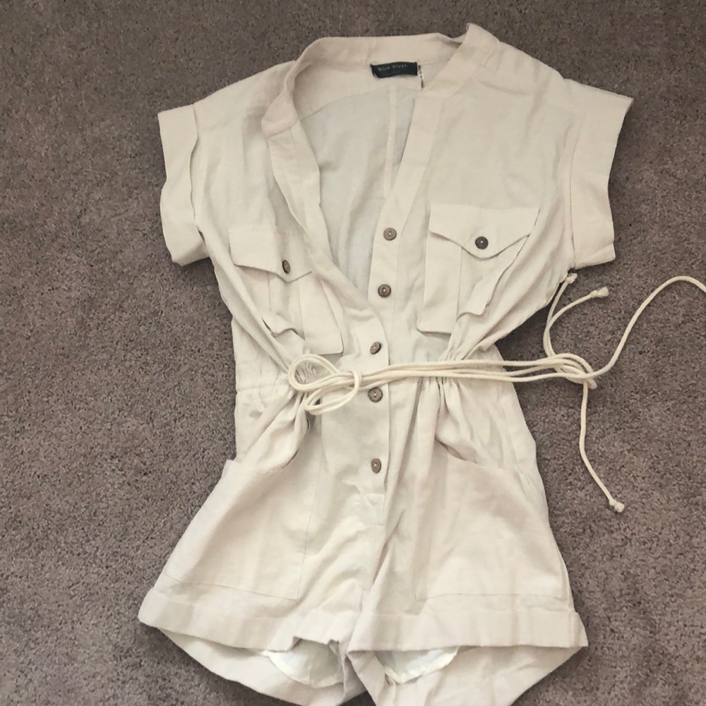 Beige romper